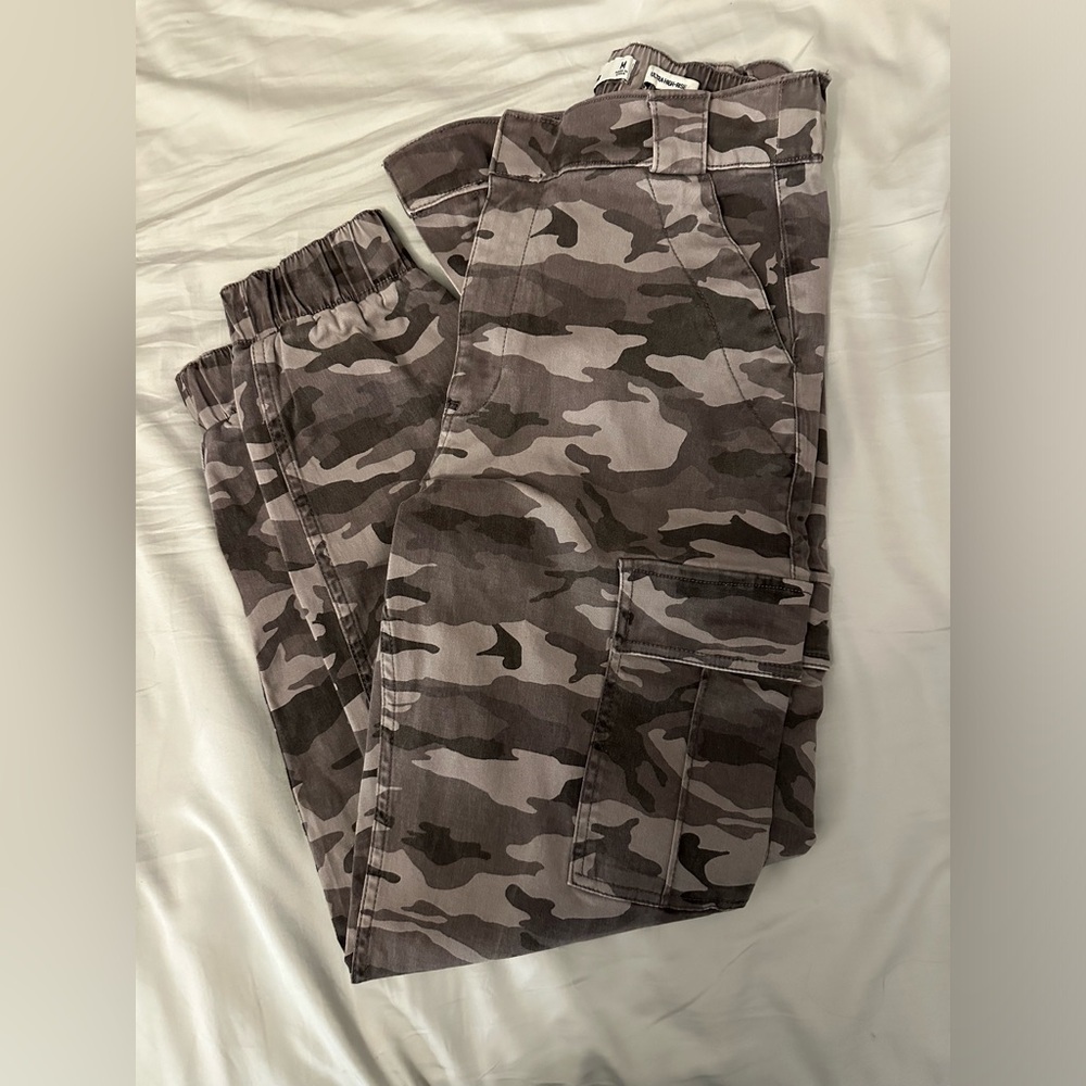 Army cargo pants